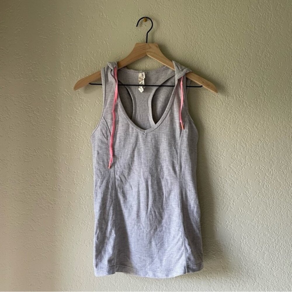 Lorna Jane Women’s Light Gray Sleeveless Racerback Hooded Tank Athletic Top
